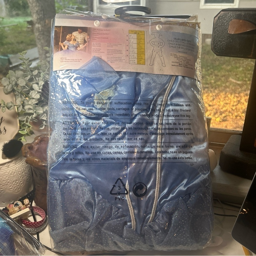 NWT Cinderella Disney Blue Halloween Costume M ( 7-8) - Picture 8 of 8